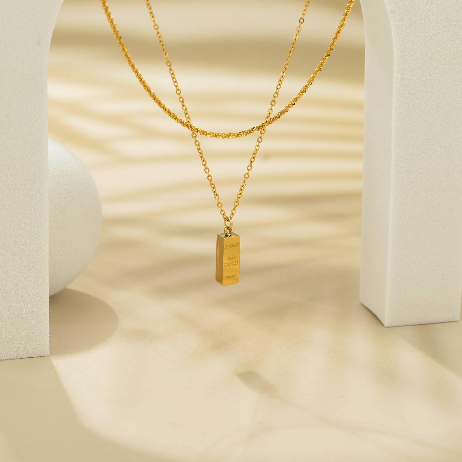 Stylish layering gold block pendant chain necklace