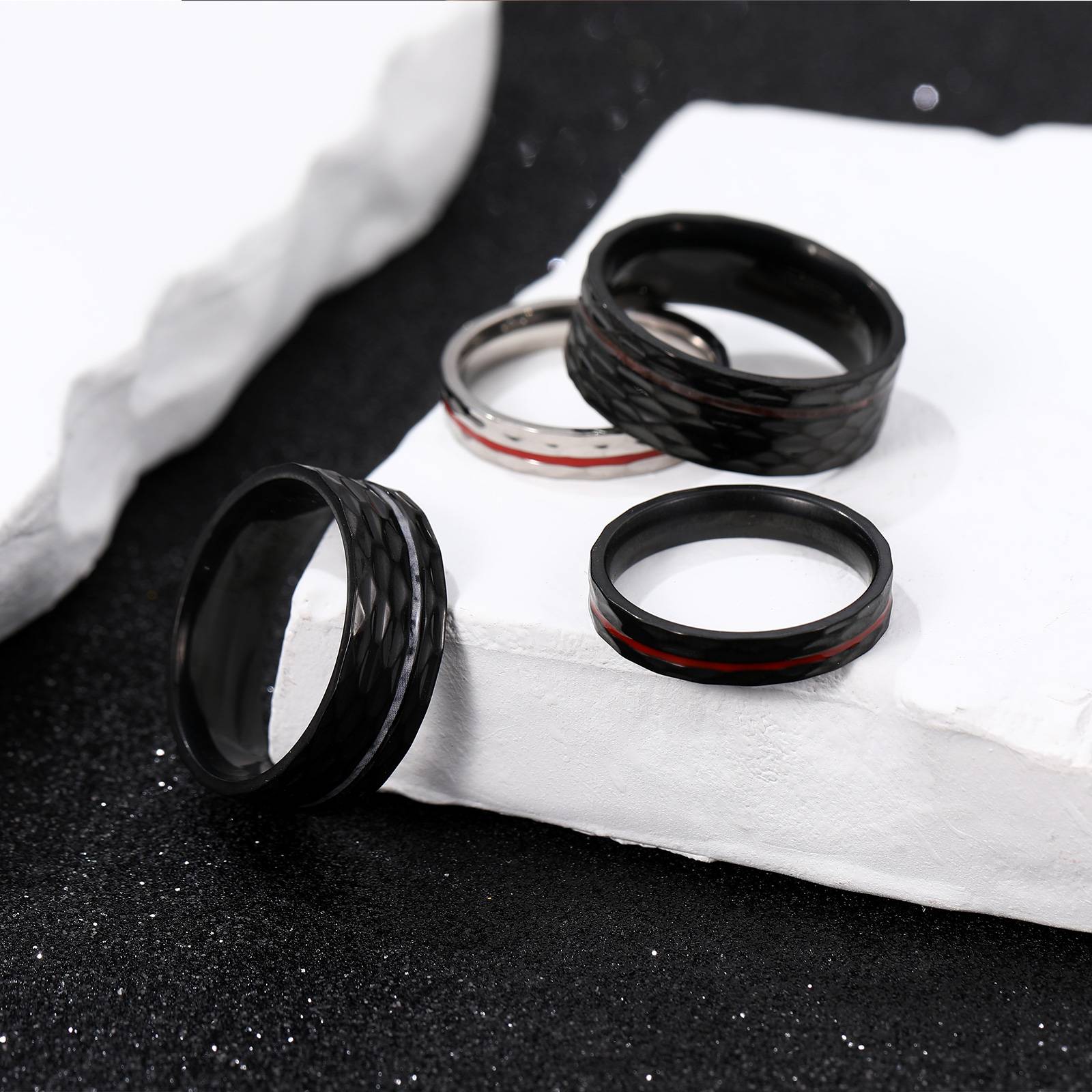 F136 Titanium Rings 2024 New Design Hammered Pattern Colorful Titanium Rings For Couple