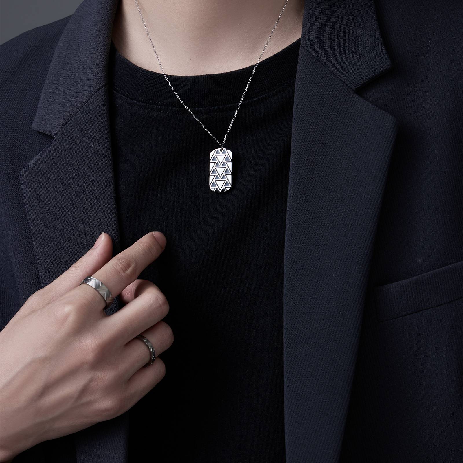 Wholesale Men's Fashion Custom Jewelry Enamel Titanium Pendant Necklace