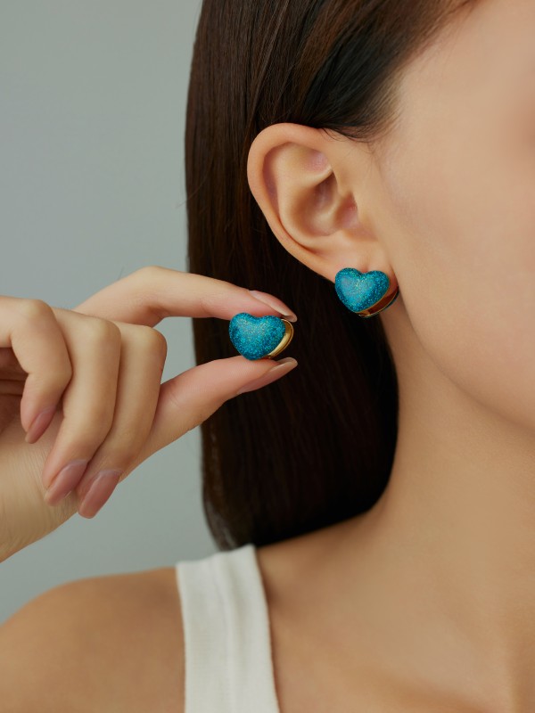 Colorful enamel heart-shaped fashion hoop earrings